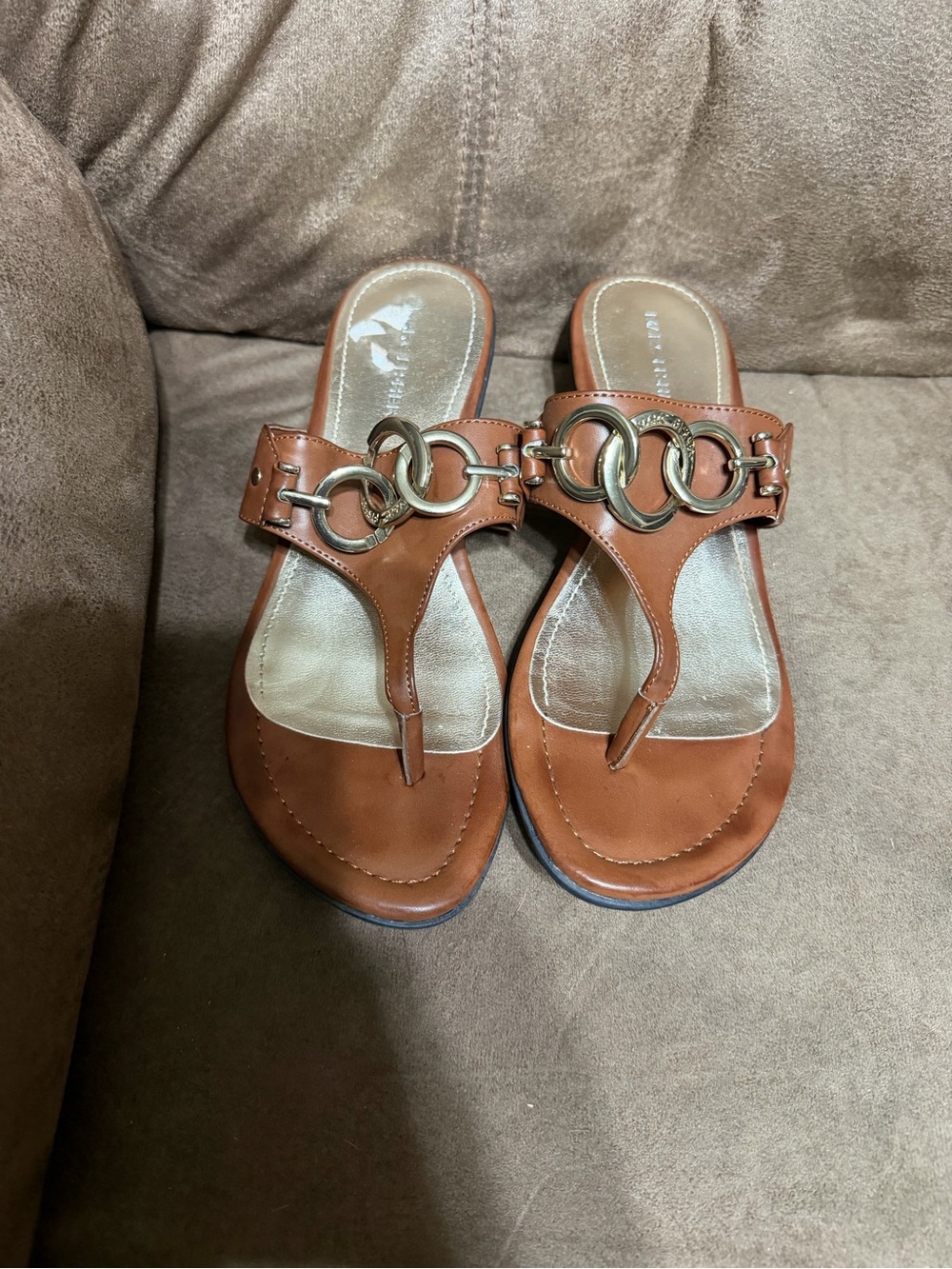Marc Fisher Brown Leather Chain-Accent Women's Thong Sandals